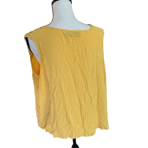 Lane Bryant Womens Tie Front Blouse Lace Detail Yellow Faux Button Up Size 20 - Picture 8 of 13